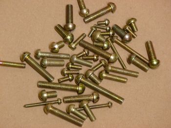 Tornillos semirredondos