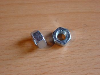 Tuerca hexagonal
