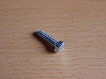 Tornillo hexagonal