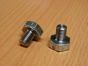 Tornillo hexagonal