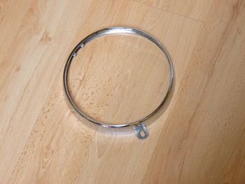 Anillo cromado