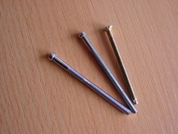 Adjusting screw
