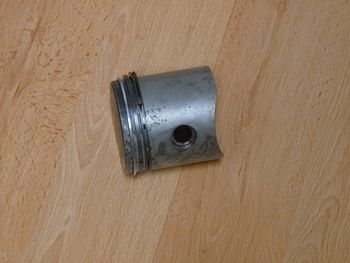 Piston