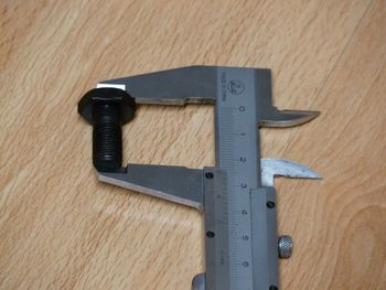 Tornillo hexagonal