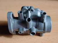 Carburetor housing – image 1
