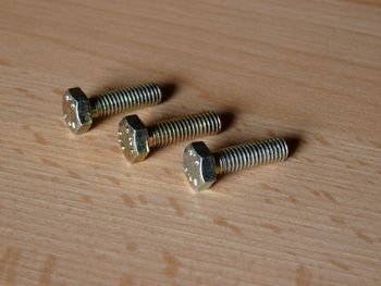Tornillo hexagonal