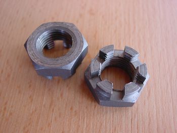 Tuerca corona