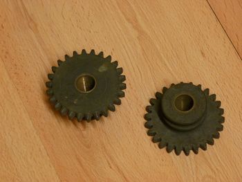Reverse gear, included Bushing