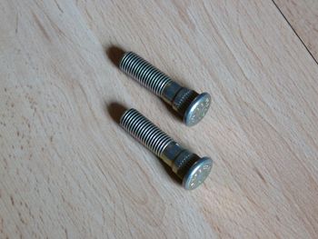 Perno de rueda
