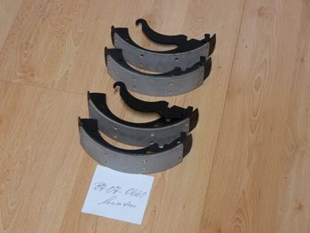 Brake shoe set