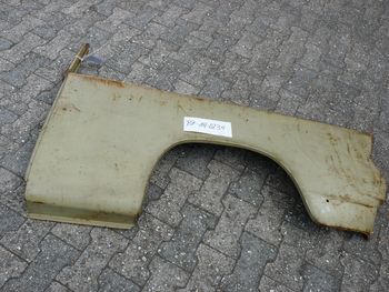 Side panel
