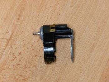 Manual pull pump
