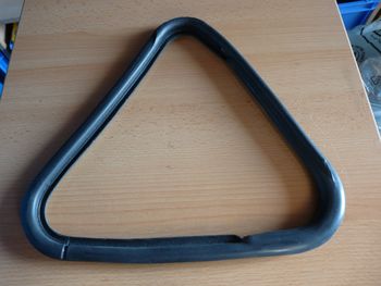 Goma para ventanas triangulares